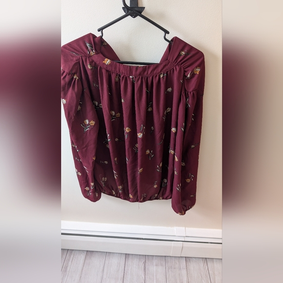 Elodie long sleeve sheer floral print burgundy blouse. Size XL - Picture 9 of 9